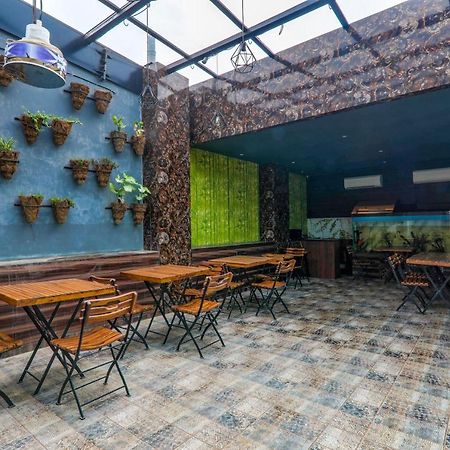 Hotel Fabexpress Lemon Grass Váránasí Exteriér fotografie