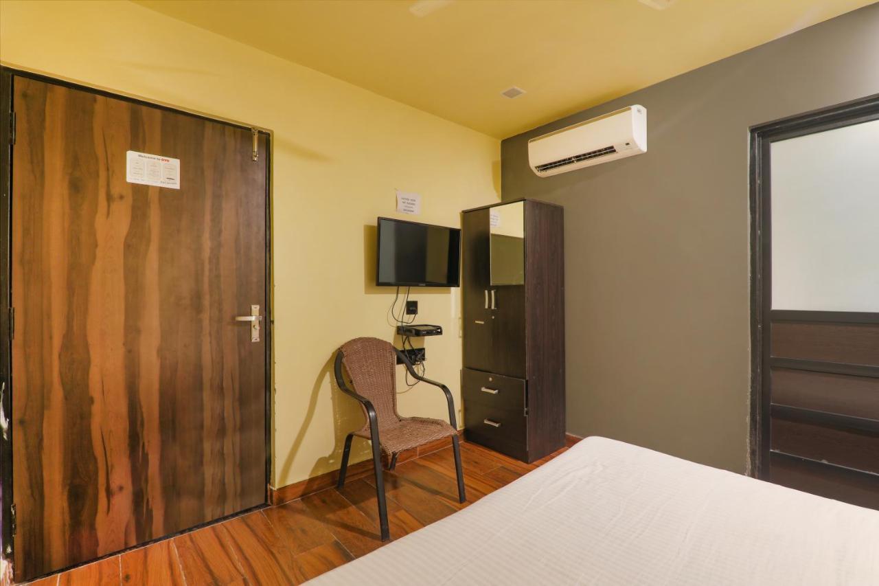 Hotel Fabexpress Lemon Grass Váránasí Exteriér fotografie