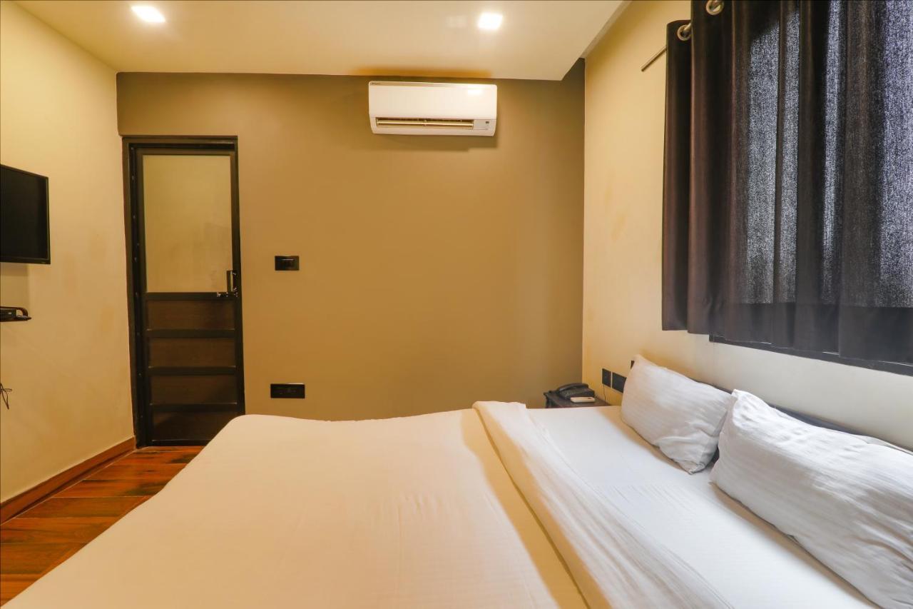 Hotel Fabexpress Lemon Grass Váránasí Exteriér fotografie