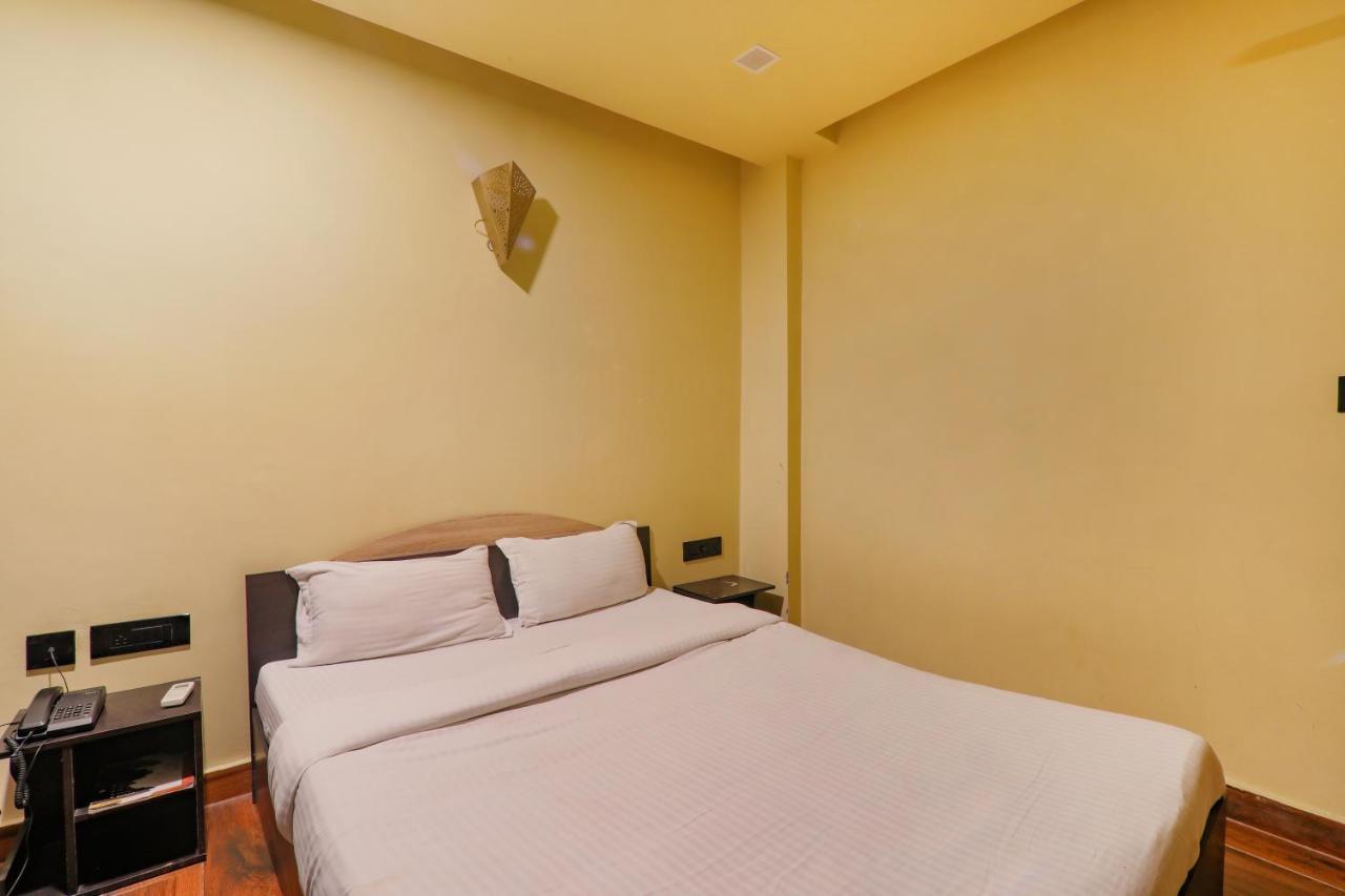 Hotel Fabexpress Lemon Grass Váránasí Exteriér fotografie