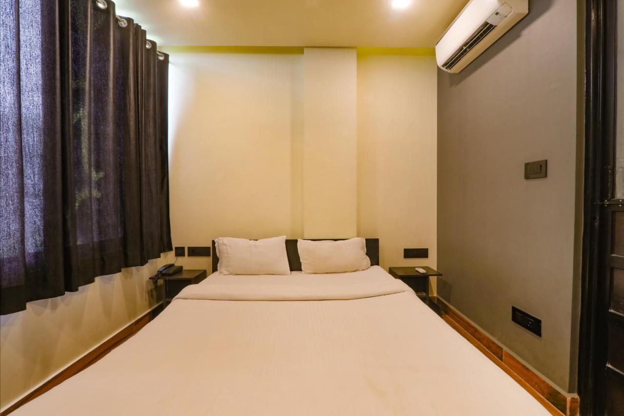 Hotel Fabexpress Lemon Grass Váránasí Exteriér fotografie