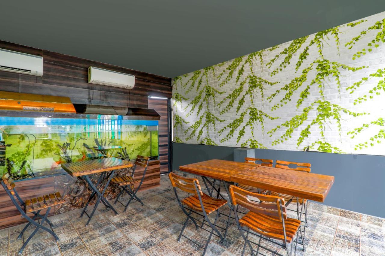 Hotel Fabexpress Lemon Grass Váránasí Exteriér fotografie